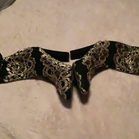 Bamboo booties gold and black mesh lace 9.5 - Picture 4 of 12